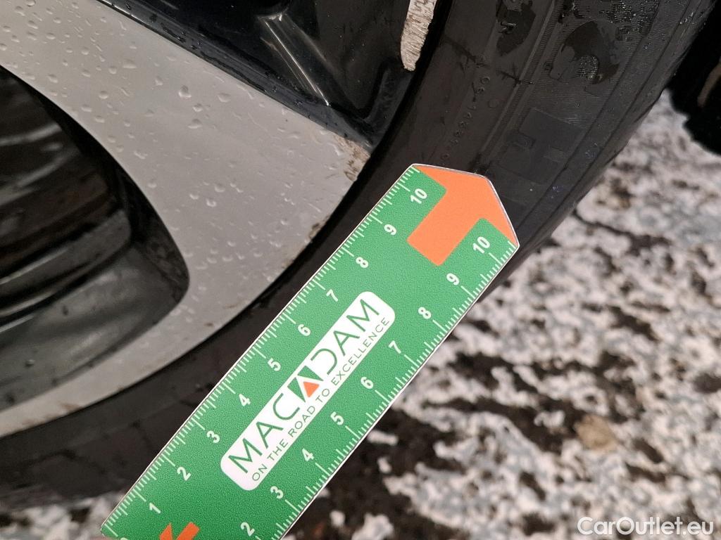  DS  DS7 DS DS 7 Crossback / 2017 / 5P / SUV E-TENSE 4x4 Grand Chic #4