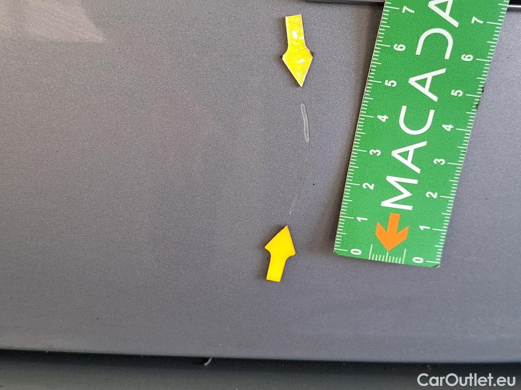  Ford  Kuga FORD  / 2019 / 5P / SUV 2.5 190 hybrid Flexifuel Pshift Titanium #68