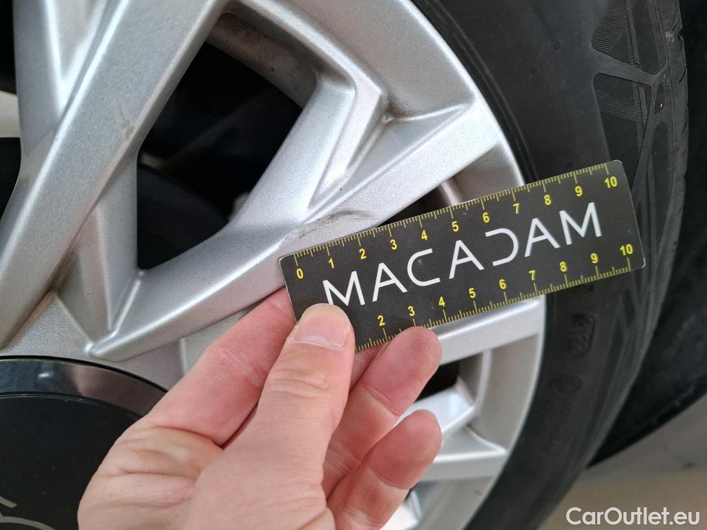  Fiat  500 FIAT   2015 3P  Berline Hybrid 10 BSG 70 ch Dolcevita #42