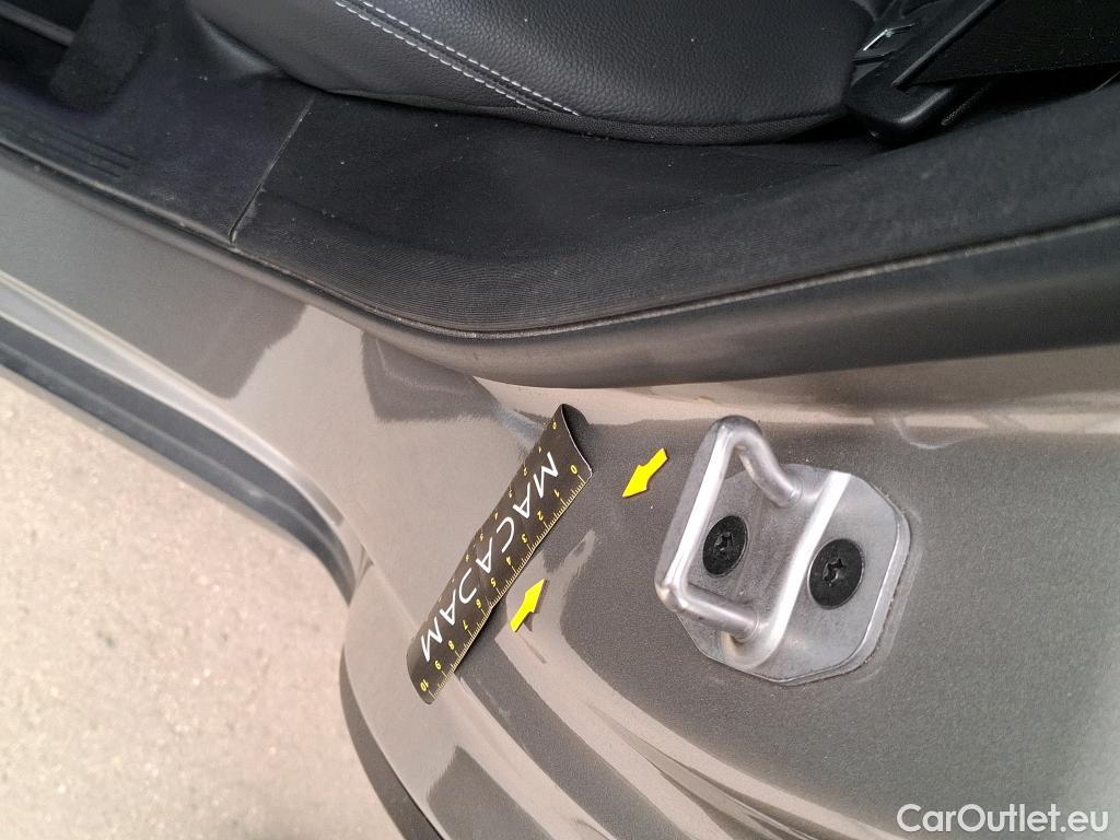  Mercedes  G-Klasee MERCEDES-BENZ GLC / 2019 / 5P / SUV 2.0 GLC 220 D BUSINESS LINE 4MATIC #3