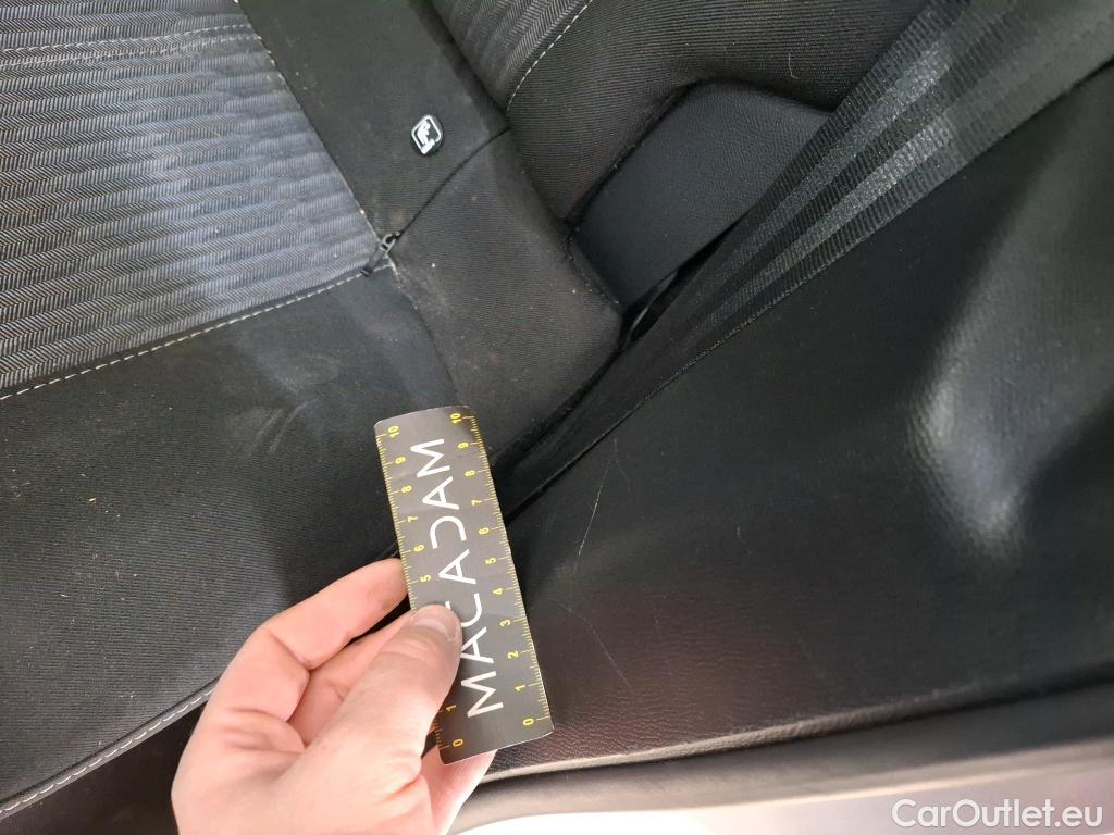  Opel  Corsa  F Elegance Business 1.2 Turbo 100CV BVM6 E6d #12