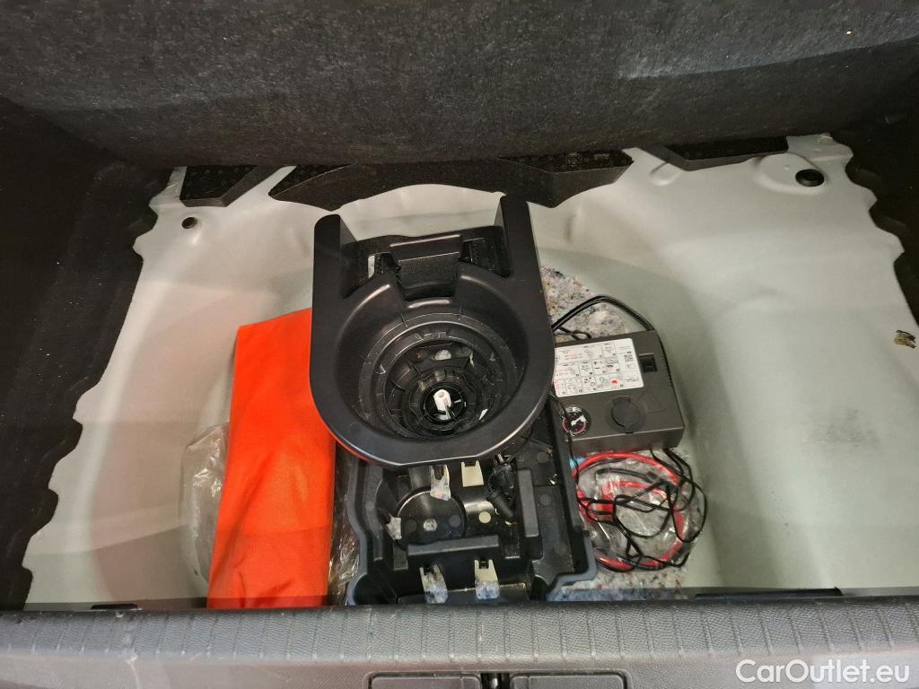  Opel  Corsa  F Elegance Business 1.2 Turbo 100CV BVM6 E6d #32