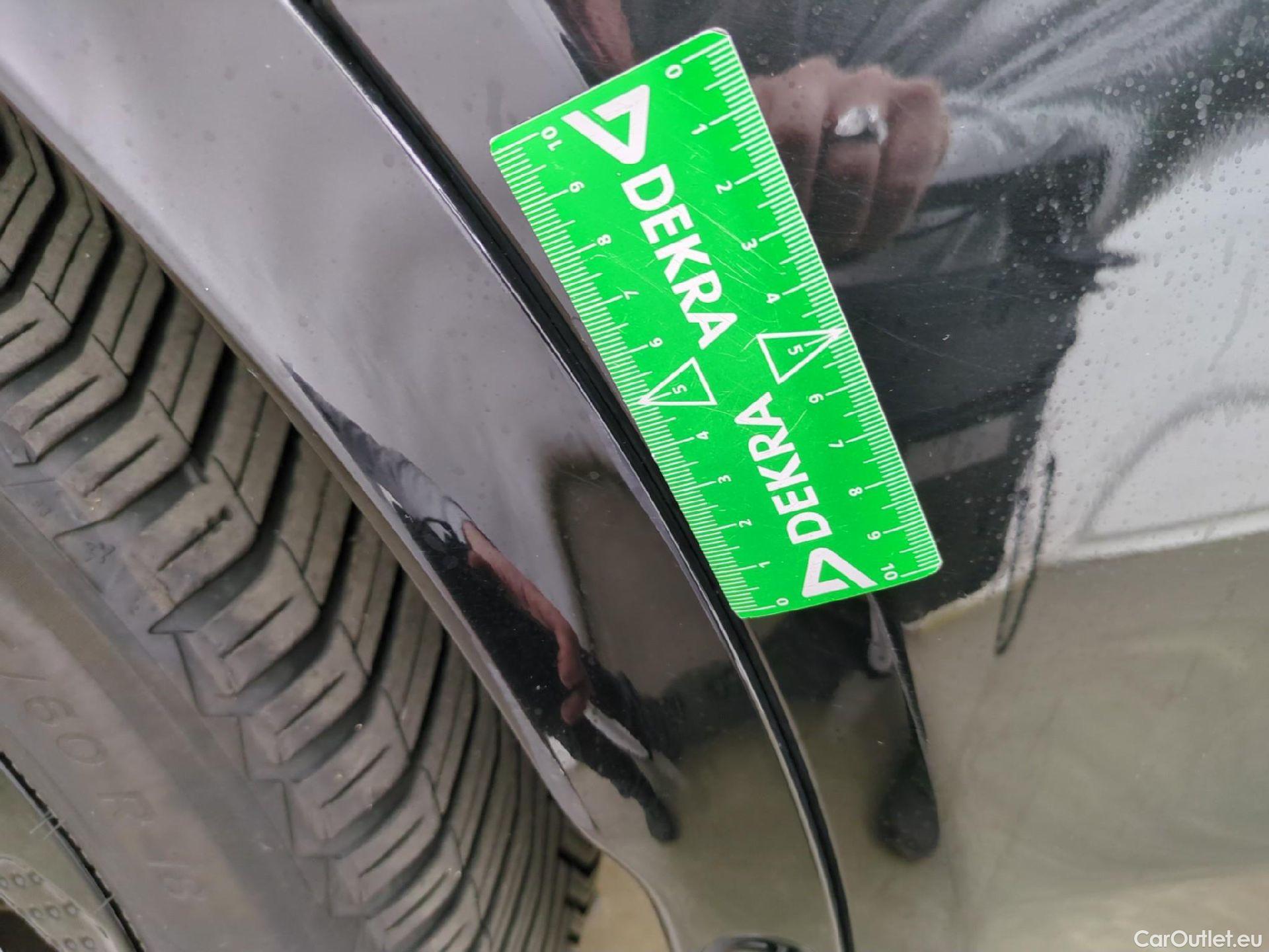  Land Rover  Discovery LAND ROVER  Sport / 2019 / 5P / SUV 1.5 P300e PHEV AUTO 4WD R-Dynamic S #20