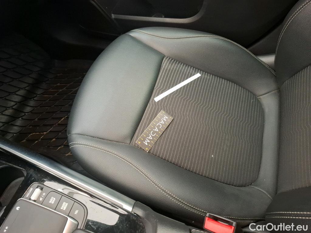  Mercedes  GLA MERCEDES-BENZ  / 2020 / 5P / SUV 1.3  250 e BUSINESS LINE DCT #19