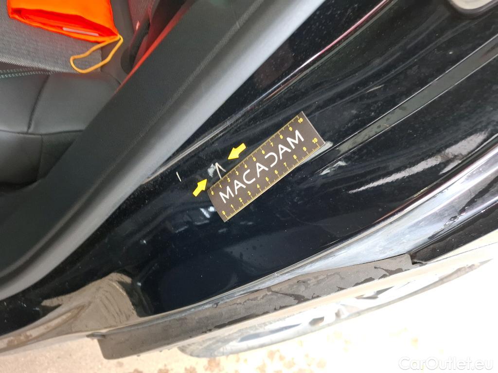  Peugeot  3008  II Allure Pack 1.5 HDi 130CV BVA8 E6d #1