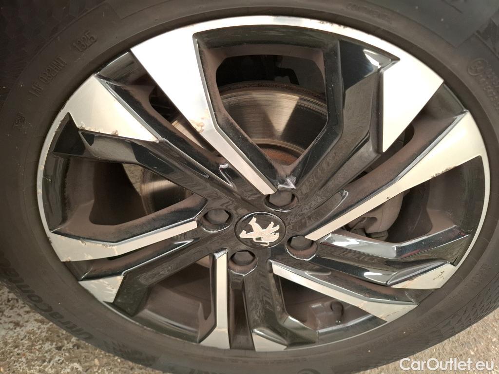  Peugeot  2008  Allure Business 1.5 HDi 130CV BVA8 E6d #36