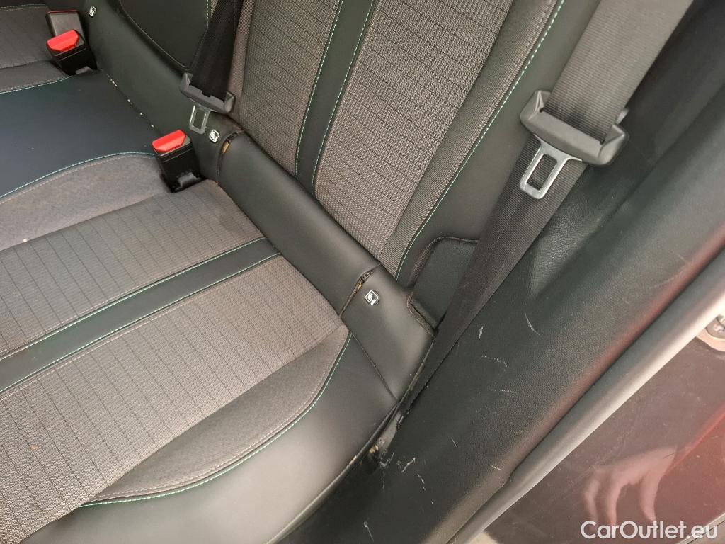  Peugeot  2008  Allure Business 1.5 HDi 130CV BVA8 E6d #51