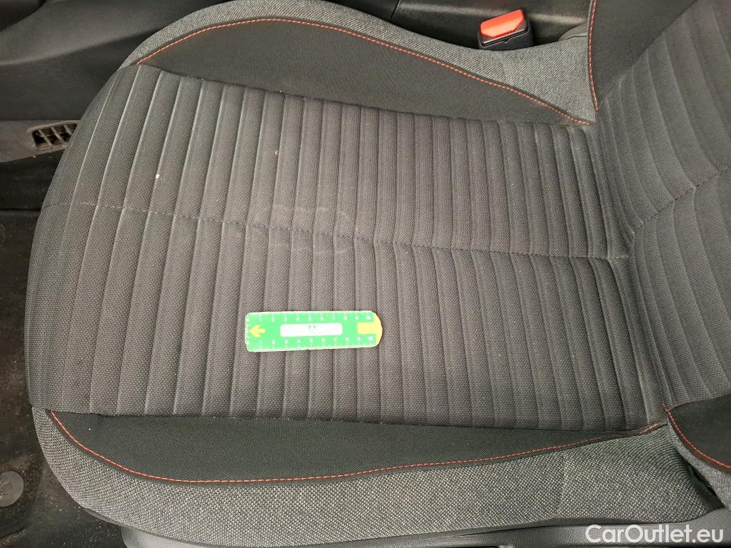  Peugeot  208  (e-) Active Business 50kWh BVA #25