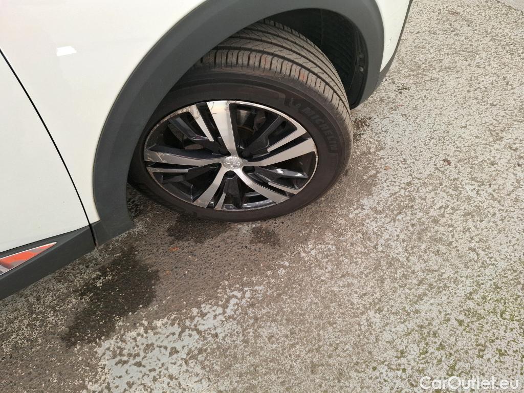  Peugeot  3008 PEUGEOT  2016 5P SUV BlueHDi 130 EAT8 GT LINE #18