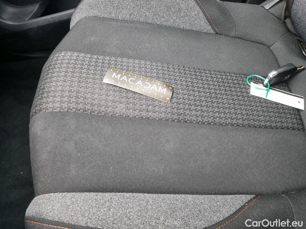  Peugeot  3008  BlueHDi 130 EAT8 ACTIVE BUSINESS #9