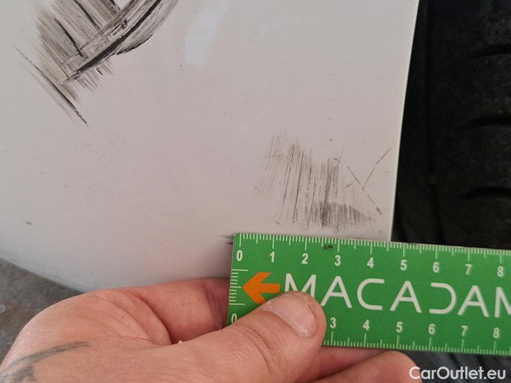  Peugeot  208 PEUGEOT  / 2015 / 5P / Berline &BLUEHDI 100 €6.c S&S ALLURE BUSINESS #43