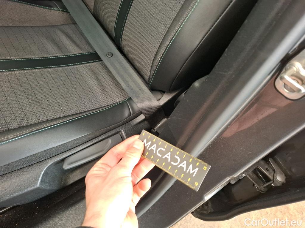  Peugeot  2008  Allure Business 1.5 HDi 130CV BVA8 E6d #13