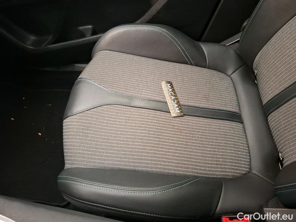  Peugeot  3008  Allure Pack 1.5 HDi 130CV BVA8 E6d #35