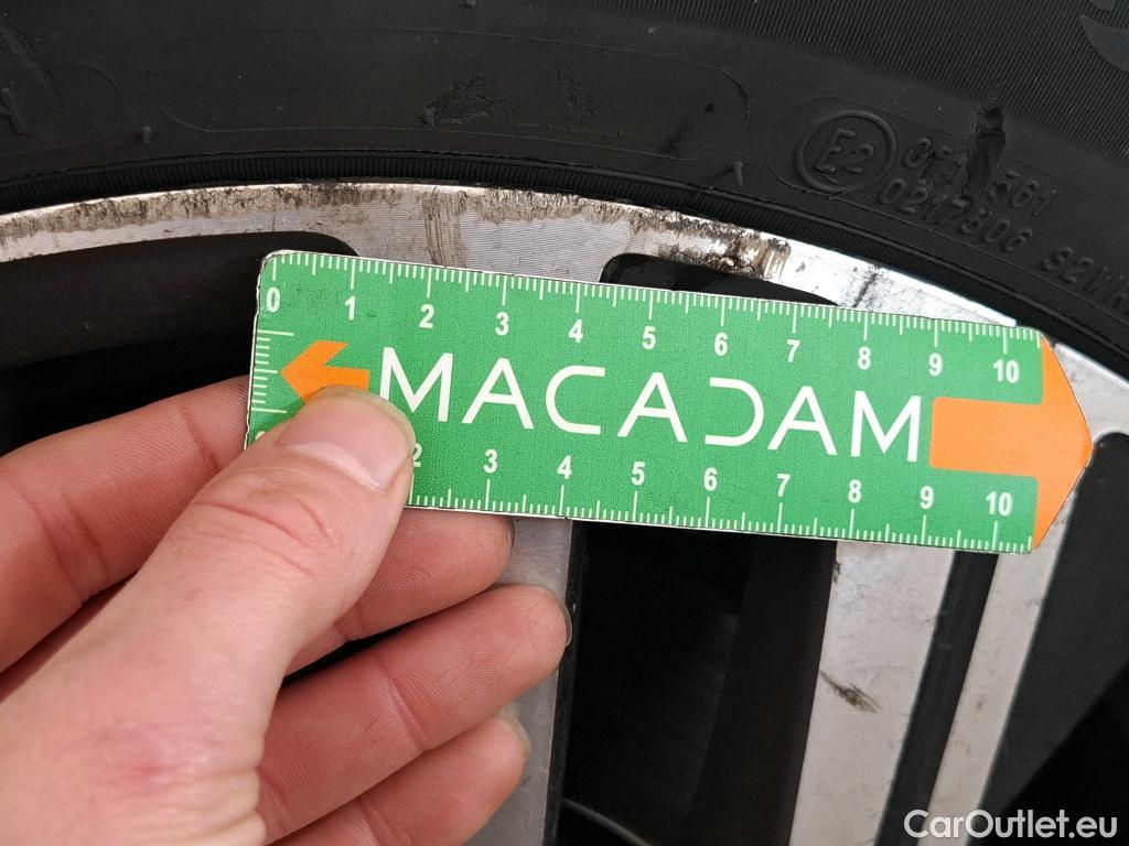  Peugeot  208  Allure 1.2 PureTech 100CV BVM6 E6d #23