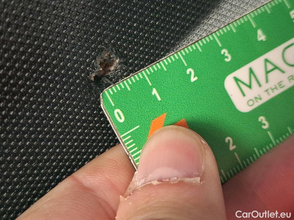  Peugeot  3008 PEUGEOT  2016 5P SUV BlueHDi 130 EAT8 GT LINE #25