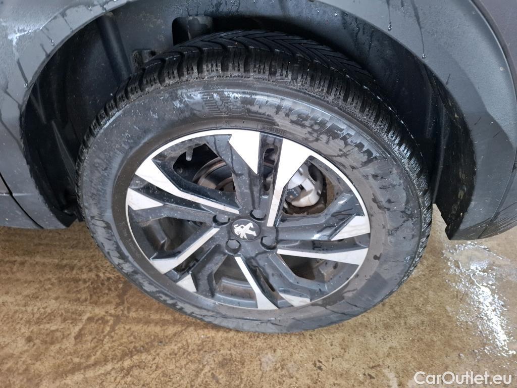  Peugeot  2008  Allure Business 1.5 HDi 130CV BVA8 E6d #38