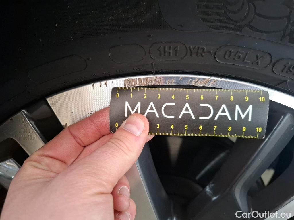  Peugeot  3008  Allure Pack 1.5 HDi 130CV BVA8 E6d #24