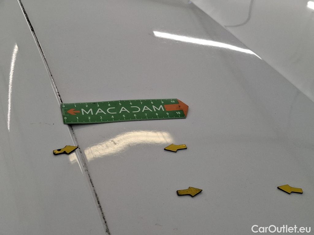  Peugeot  208 PEUGEOT  / 2015 / 5P / Berline &BLUEHDI 100 €6.c S&S ALLURE BUSINESS #9