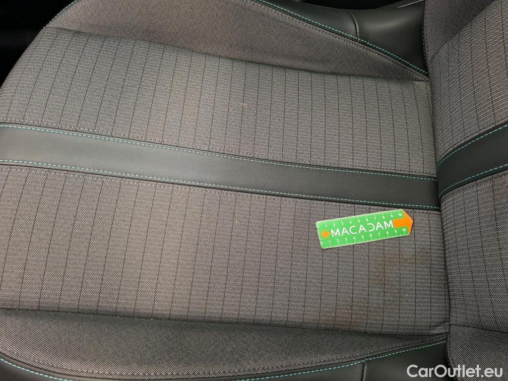  Peugeot  208  Allure 1.2 PureTech 100CV BVM6 E6d #51