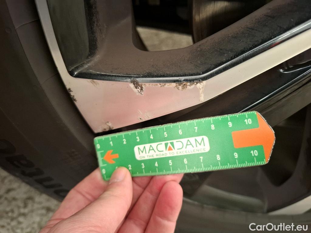  Peugeot  2008  Allure Business 1.5 HDi 130CV BVA8 E6d #38