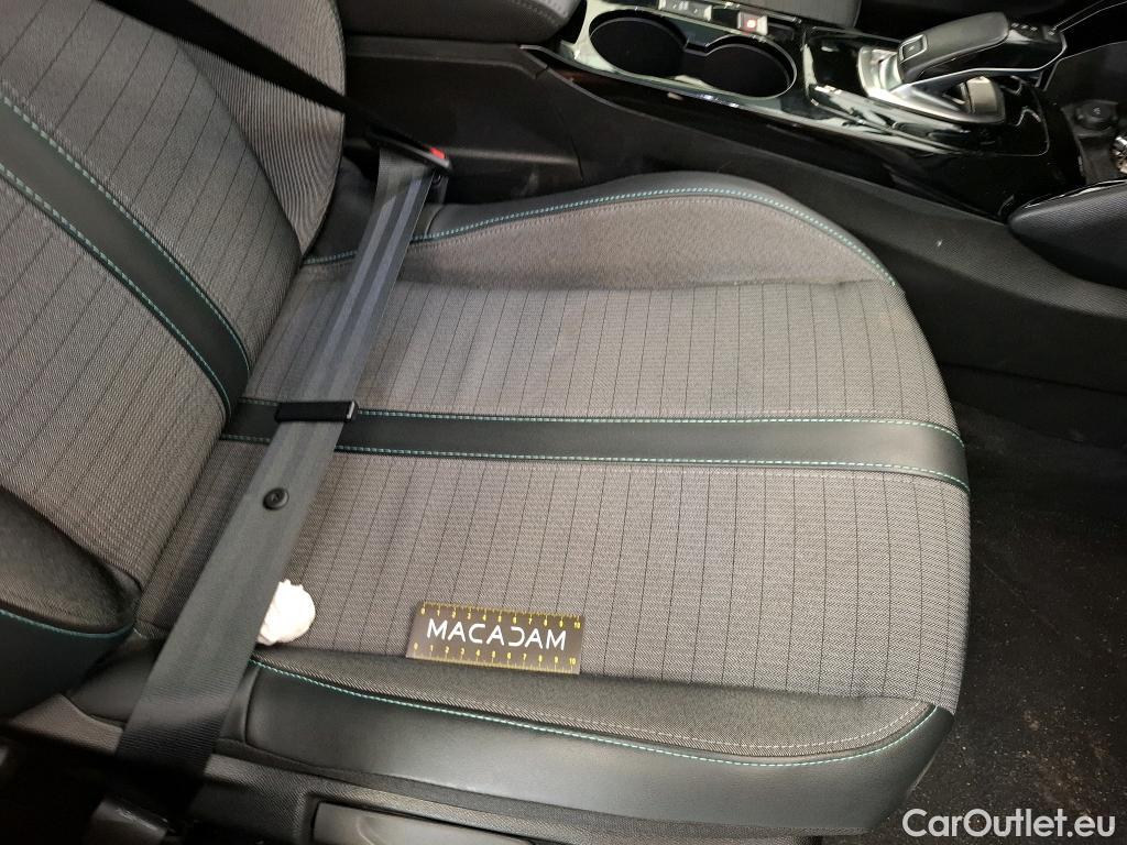  Peugeot  2008  Allure Business 1.5 HDi 130CV BVA8 E6d #39