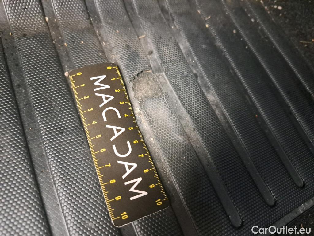  Peugeot  2008  Allure Business 1.5 HDi 130CV BVA8 E6d #2