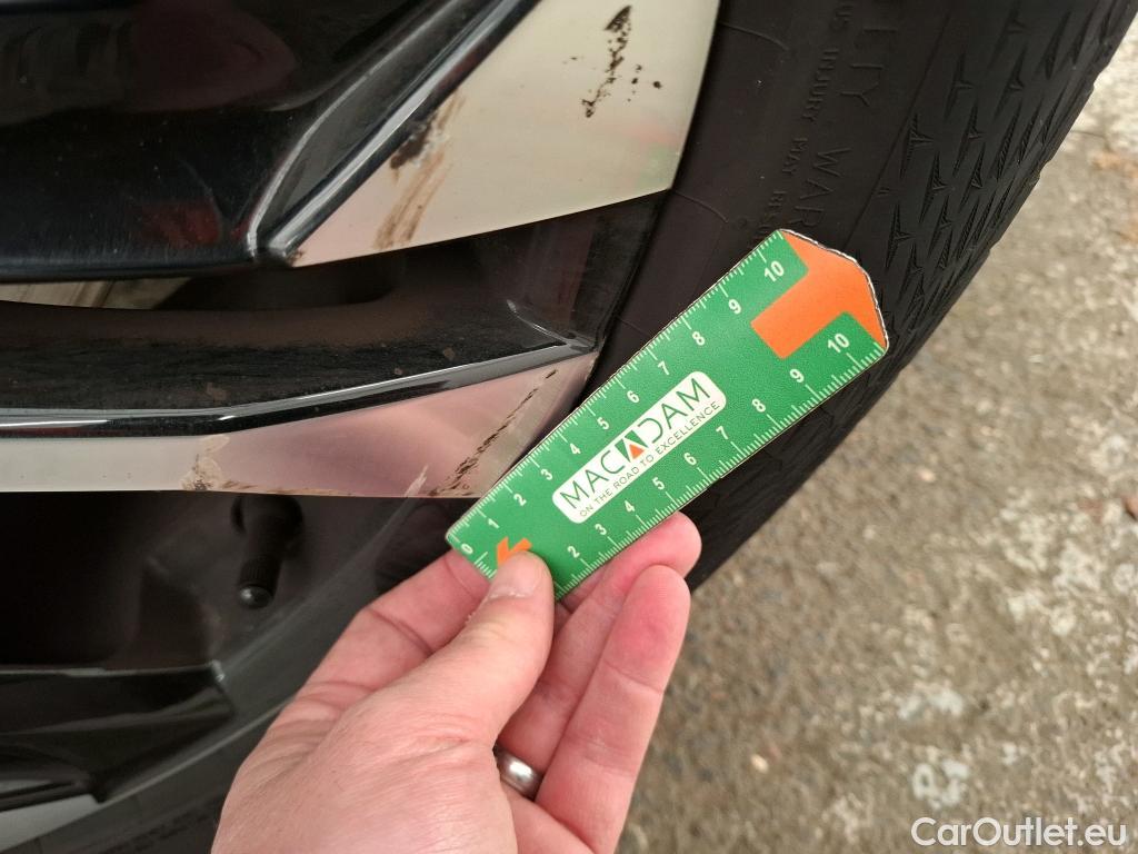  Peugeot  2008  Allure Business 1.5 HDi 130CV BVA8 E6d #41