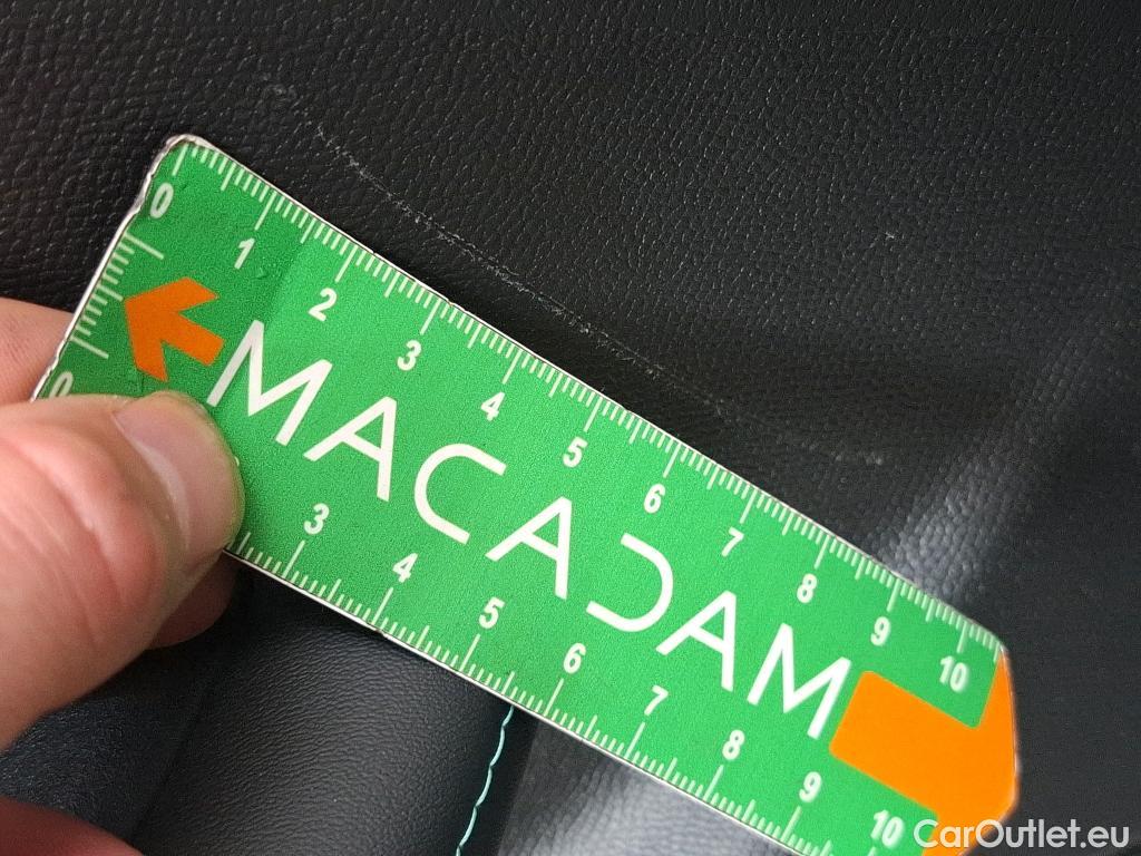  Peugeot  208  Allure 1.2 PureTech 100CV BVM6 E6d #44