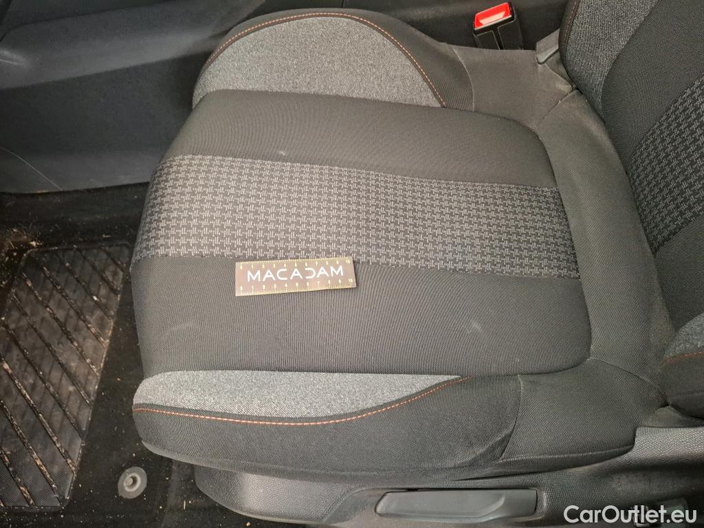  Peugeot  3008  II Active Pack 1.5 HDi 130CV BVA8 E6d / VO RECONDITIONNE - PHOTOS AVANT RECONDITIONNEMENT #16