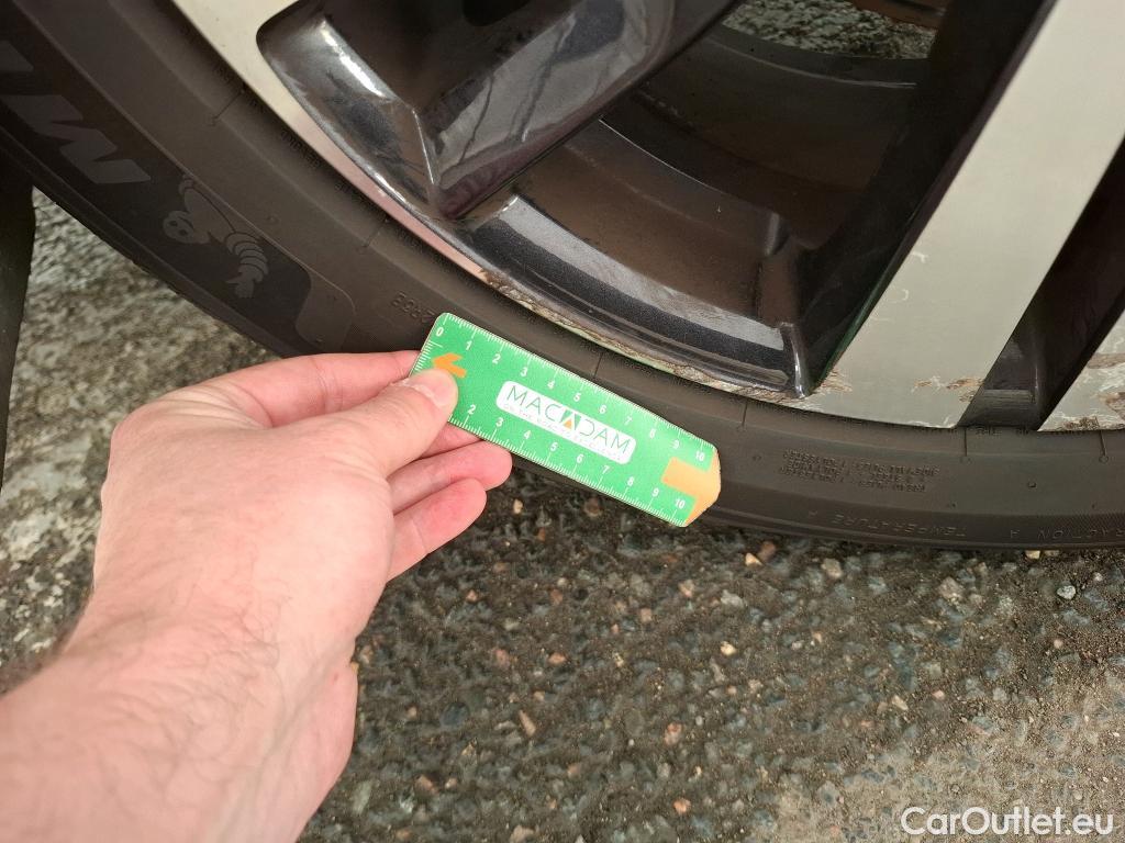  Peugeot  3008 PEUGEOT  2016 5P SUV BlueHDi 130 EAT8 GT LINE #7