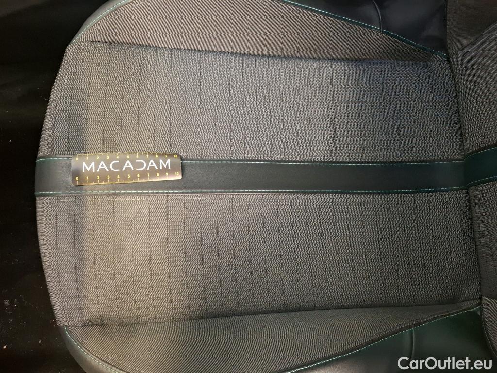  Peugeot  2008 PEUGEOT  2019 5P Crossover BLUEHDI 130 EAT8 ALLURE PACK #8