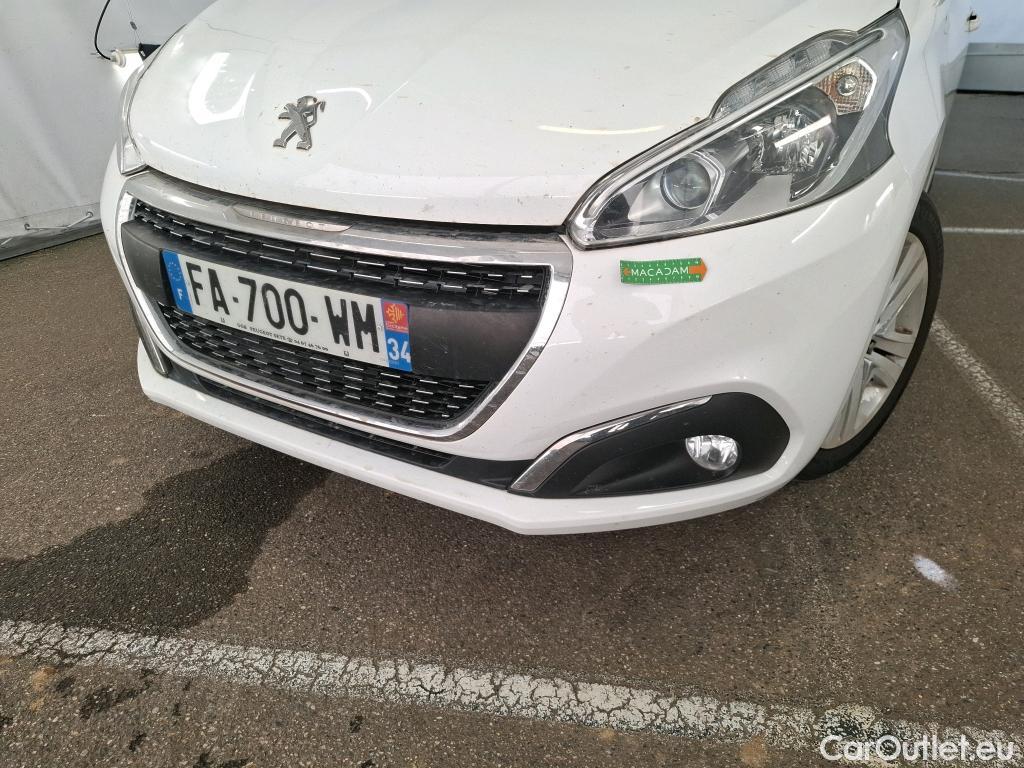  Peugeot  208 PEUGEOT  / 2015 / 5P / Berline &BLUEHDI 100 €6.c S&S ALLURE BUSINESS #31