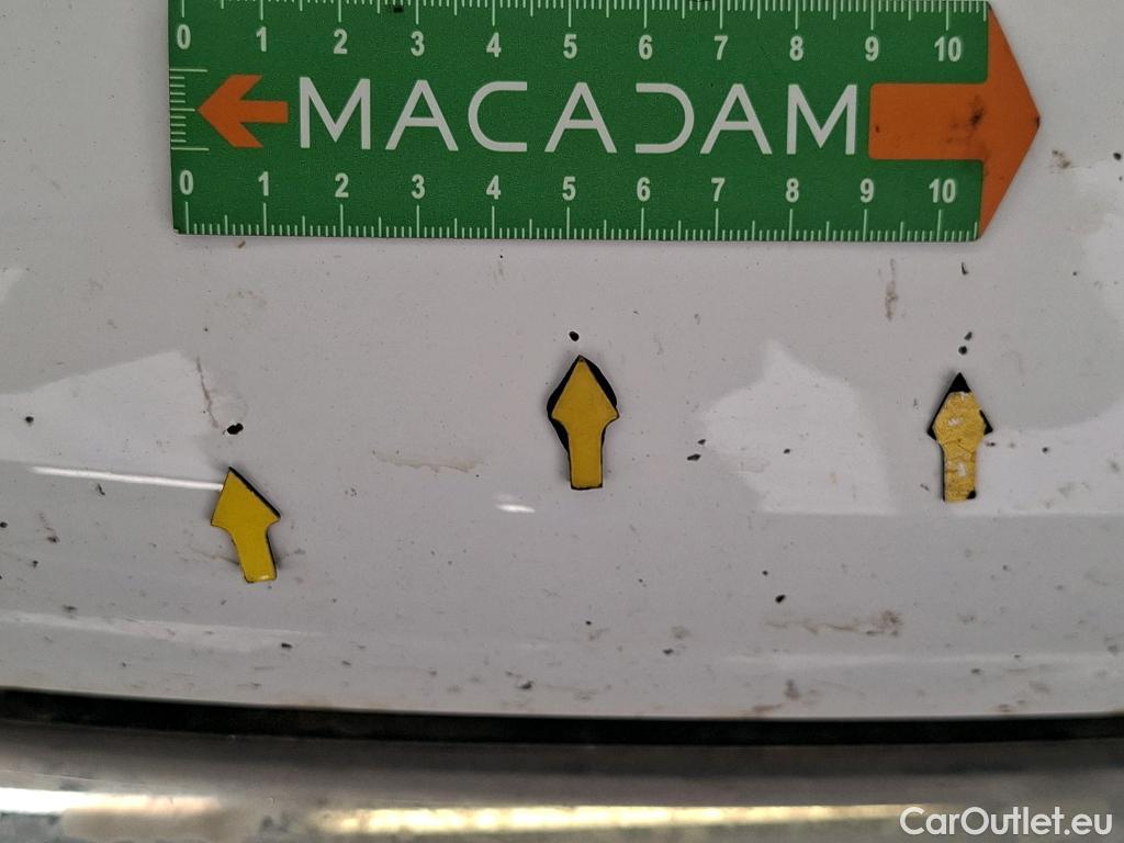  Peugeot  208 PEUGEOT  / 2015 / 5P / Berline &BLUEHDI 100 €6.c S&S ALLURE BUSINESS #21