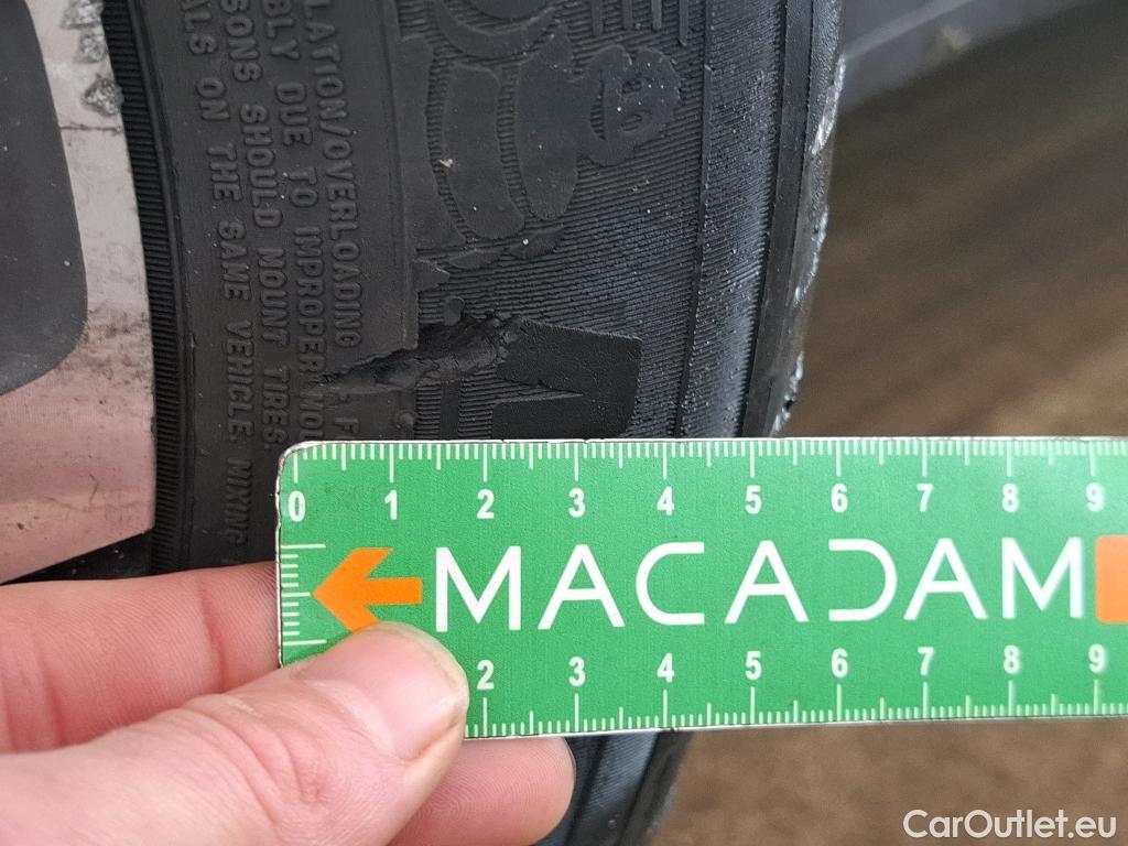  Peugeot  208  Allure 1.2 PureTech 100CV BVM6 E6d #18