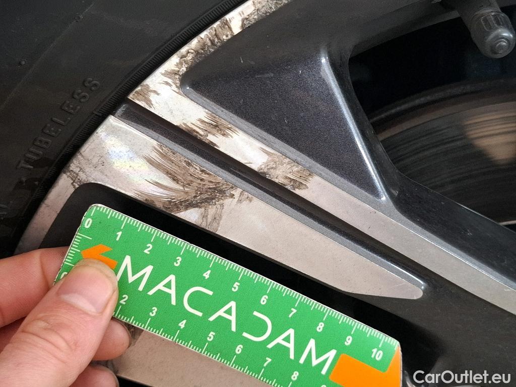  Peugeot  208  Allure 1.2 PureTech 100CV BVM6 E6d #24