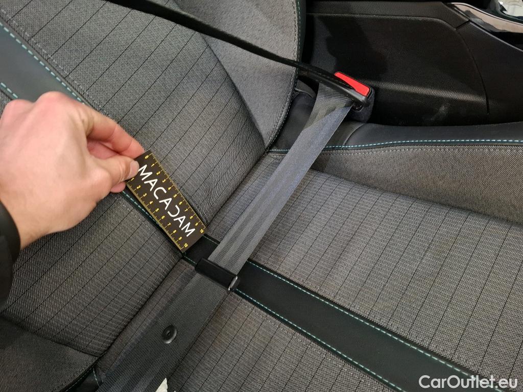  Peugeot  2008  Allure Business 1.5 HDi 130CV BVA8 E6d #40