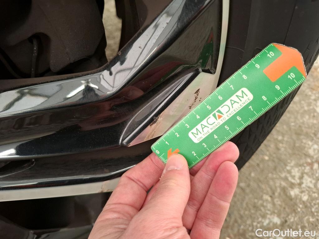  Peugeot  2008  Allure Business 1.5 HDi 130CV BVA8 E6d #42