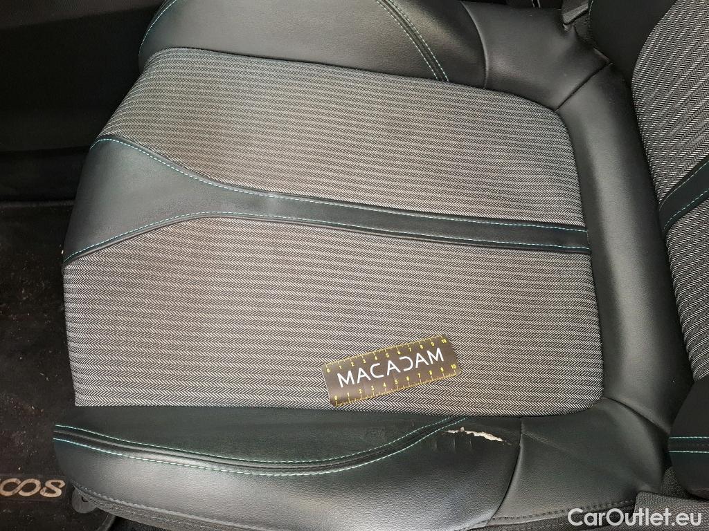  Peugeot  3008  Allure Pack 1.5 HDi 130CV BVA8 E6d #21