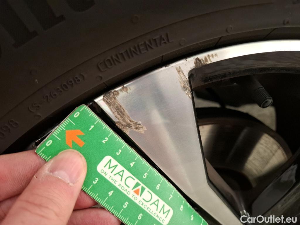  Peugeot  2008  Allure Business 1.5 HDi 130CV BVA8 E6d #34