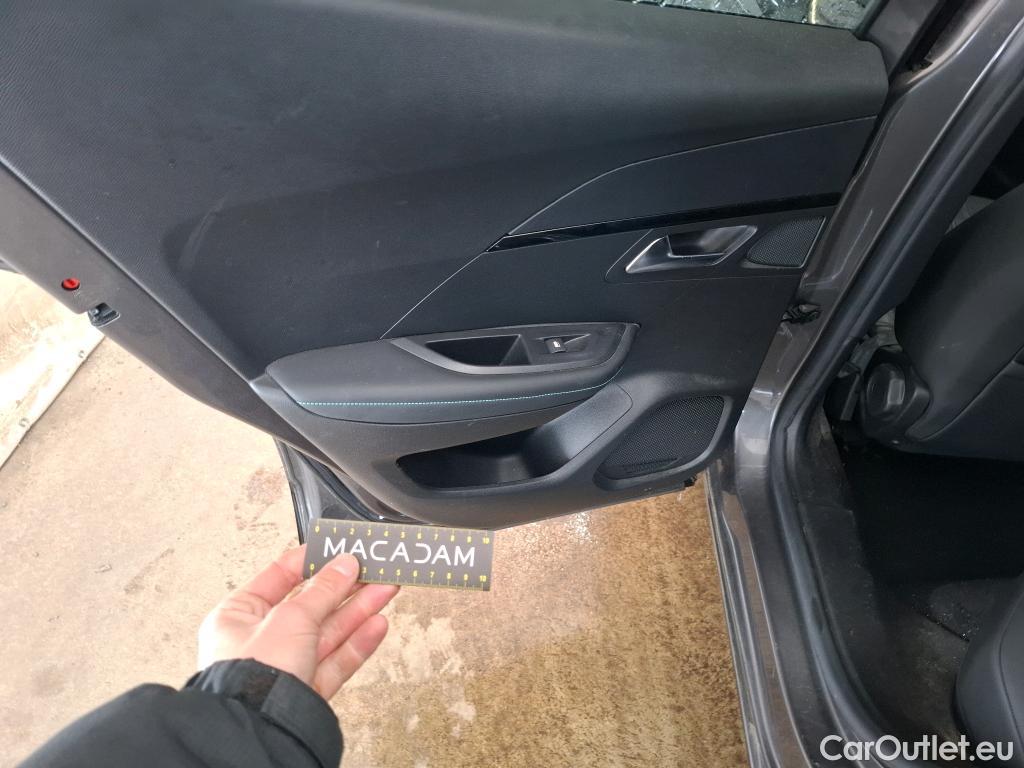  Peugeot  2008  Allure Business 1.5 HDi 130CV BVA8 E6d #16