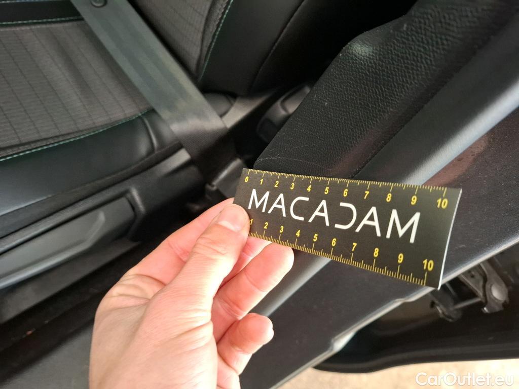  Peugeot  2008  Allure Business 1.5 HDi 130CV BVA8 E6d #14