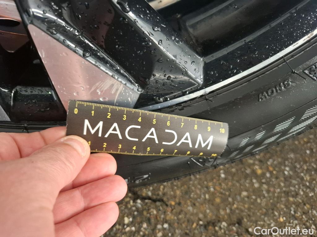  Peugeot  2008 PEUGEOT  2019 5P Crossover BLUEHDI 130 EAT8 ALLURE PACK #15