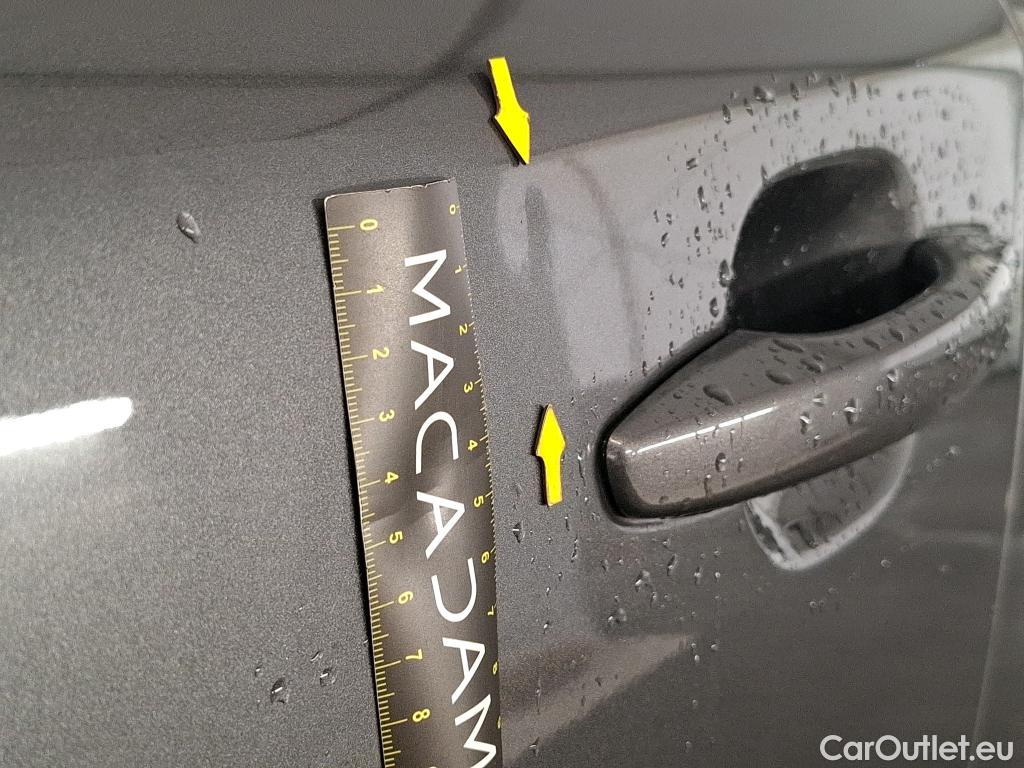  Peugeot  2008 PEUGEOT  2019 5P Crossover BLUEHDI 130 EAT8 ALLURE PACK #2