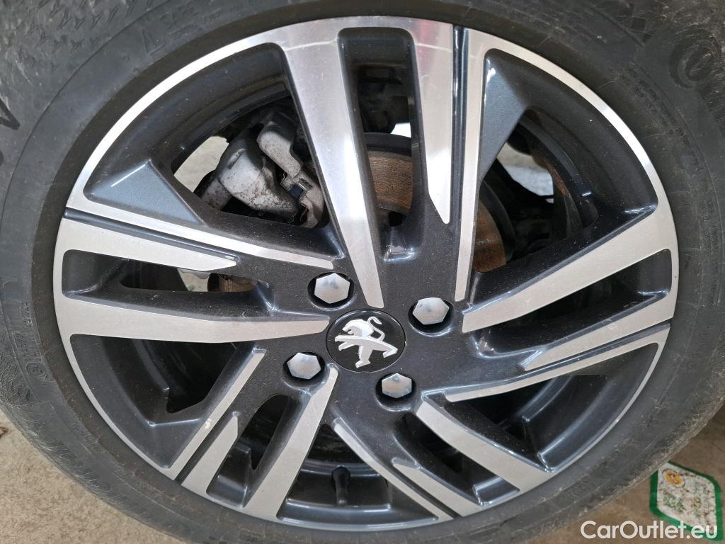  Peugeot  208  Allure Business 1.5 HDi 100CV BVM6 E6d #37