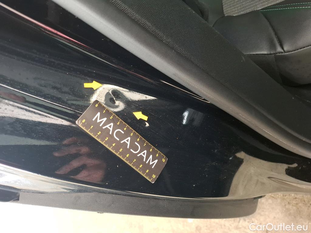  Peugeot  3008  Allure Pack 1.5 HDi 130CV BVA8 E6d #28