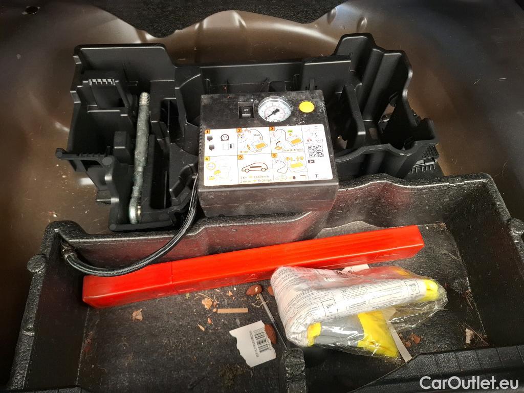  Peugeot  2008  Allure Business 1.5 HDi 130CV BVA8 E6d #62