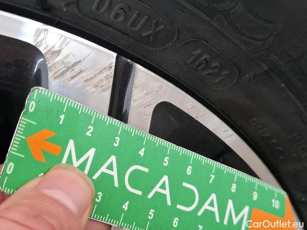  Peugeot  208  Allure 1.2 PureTech 100CV BVM6 E6d #33