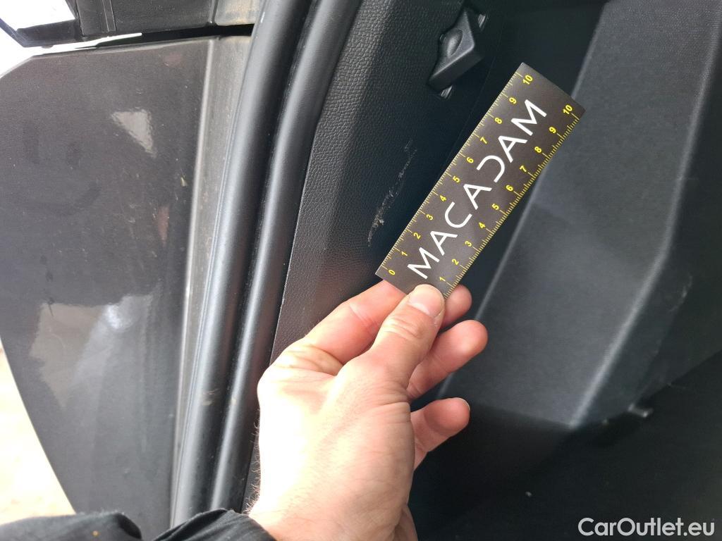  Peugeot  2008  Allure Business 1.5 HDi 130CV BVA8 E6d #46