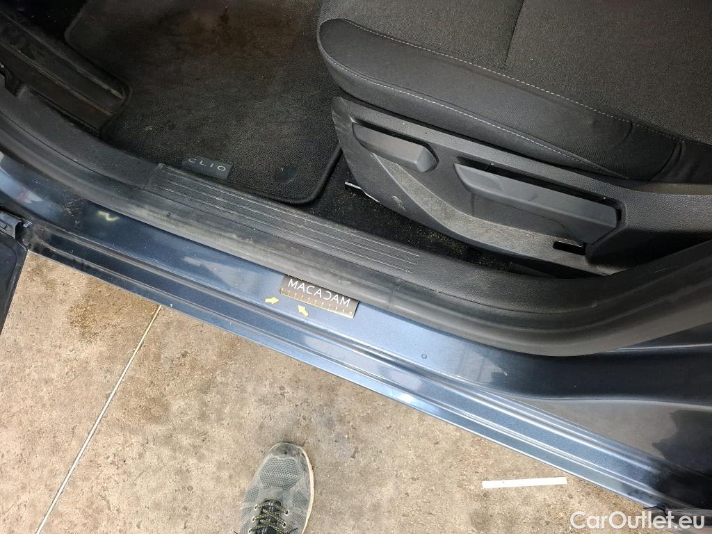  Renault  Clio  V Business 1.6 E-TECH Hybrid 140CV BVA6 E6d #14