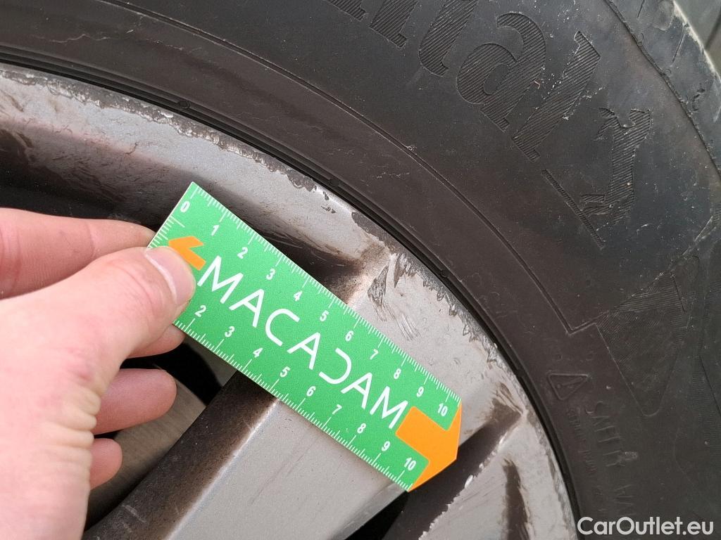  Peugeot  3008  Active Business 1.5 HDi 130CV BVA8 E6d #46